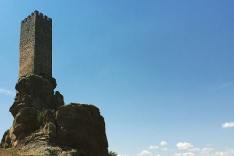 The Castillo de Zafra in Guadalajara, Spain. Does it look like the Tower of Joy to you?