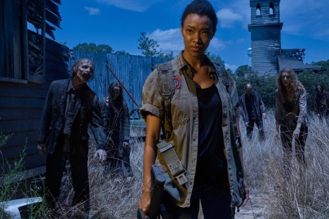 Sasha surrounded by walkers.