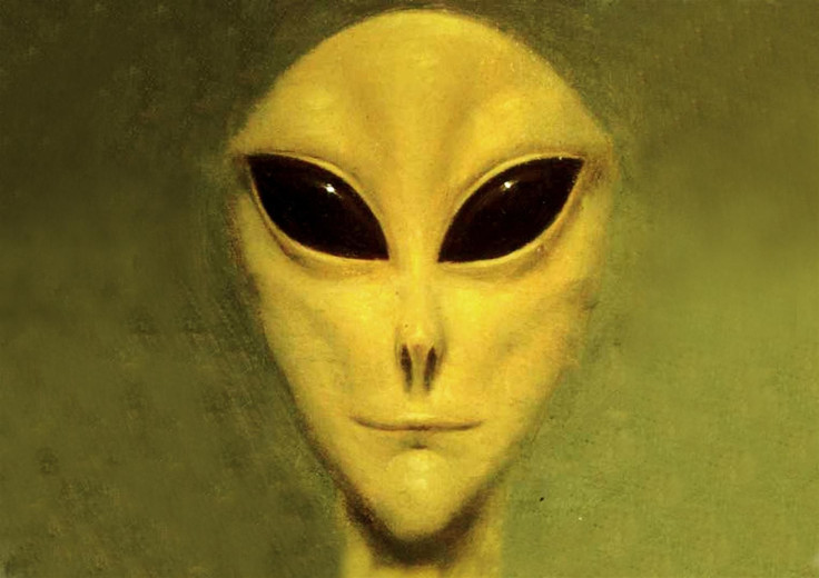 Does the cover to Whitley Streiber's COMMUNION reveal the culprit behind the UFO theft of Venus?