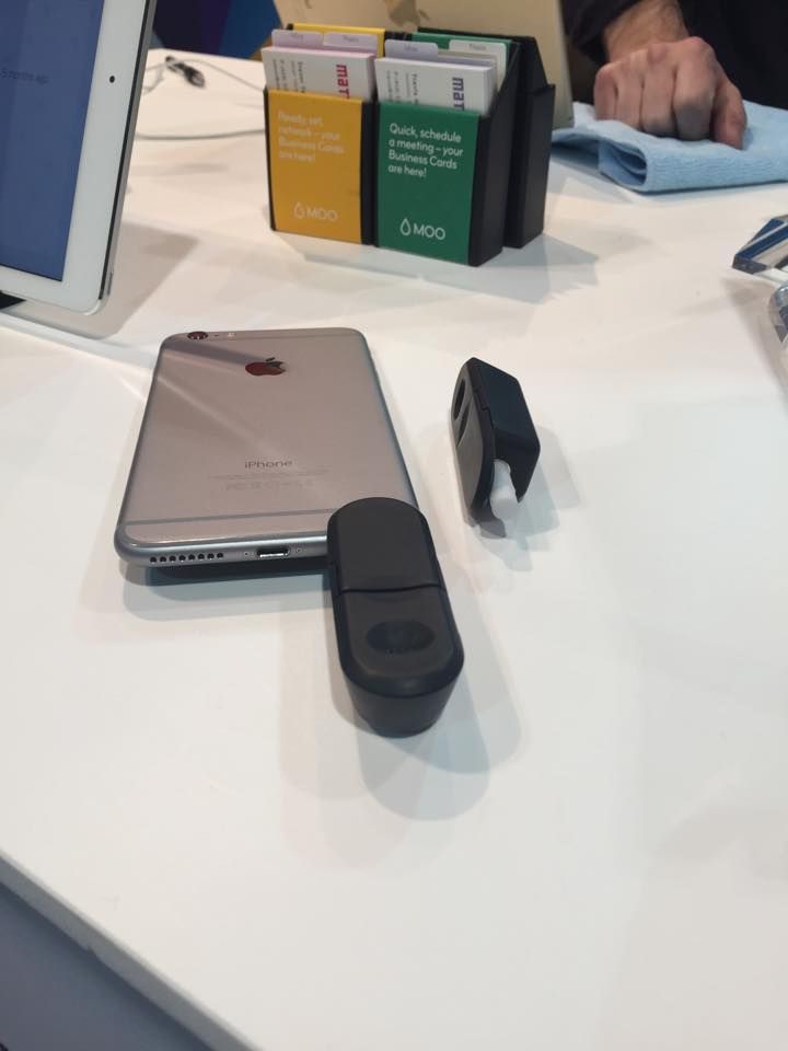 The Bevel, which has been named a CES 2016 Innovation Awards Honoree in the Digital Imaging category, is a smartphone attachment that takes 3D pictures. 