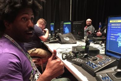 Murs, waiting to play Steel Battalion for the first time