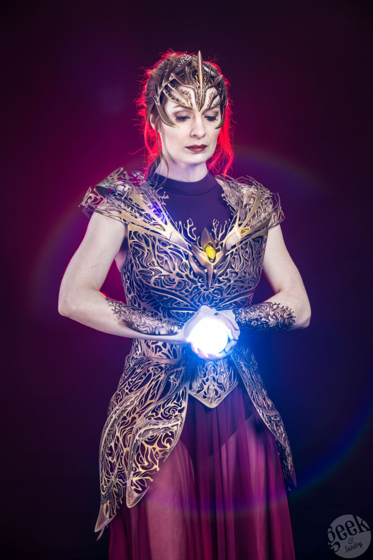 Felicia Day modeling Dreamer Regalia, the original creation of 3D printing artist Melissa Ng.