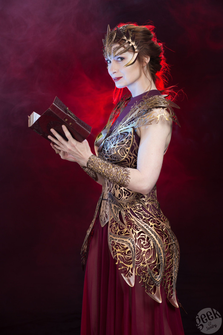 Felicia Day modeling Dreamer Regalia, the original creation of 3D printing artist Melissa Ng.