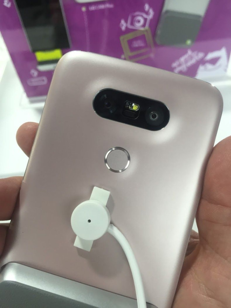 The LG G5 camera is 16 MP and takes 135 degree pictures. 