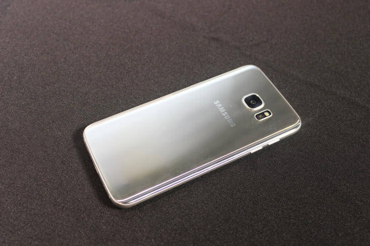 Silver Galaxy S7 Edge back 