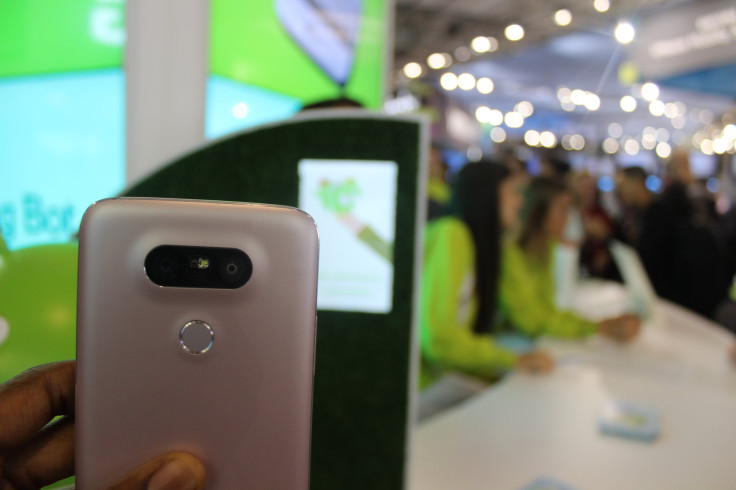 LG G5 camera module and fingerprint scanner