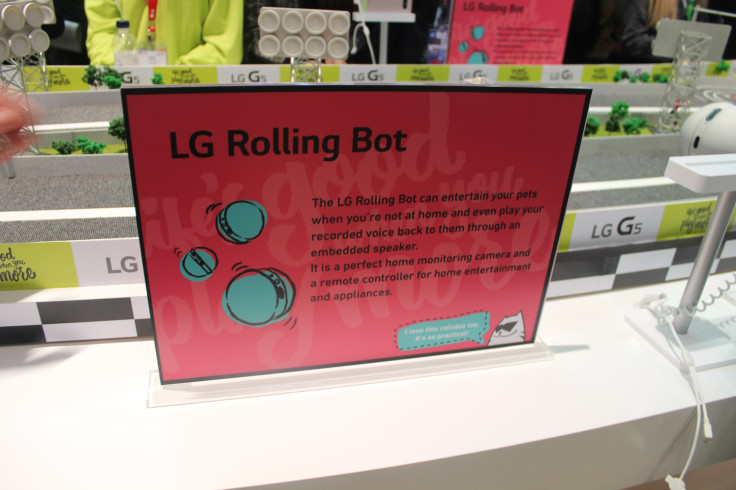 LG Rolling Bots on a racing track at the LG booth at MWC 2016.