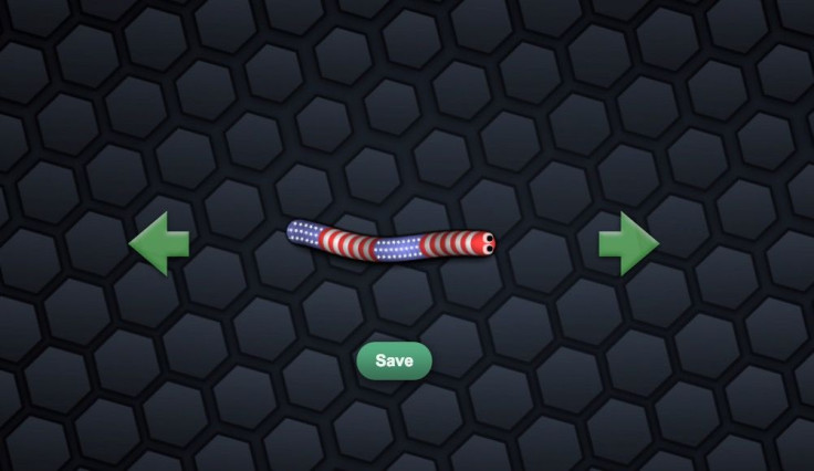 You can select from a number of custom skins once you share the Slither.io game on Facebook or Twitter.