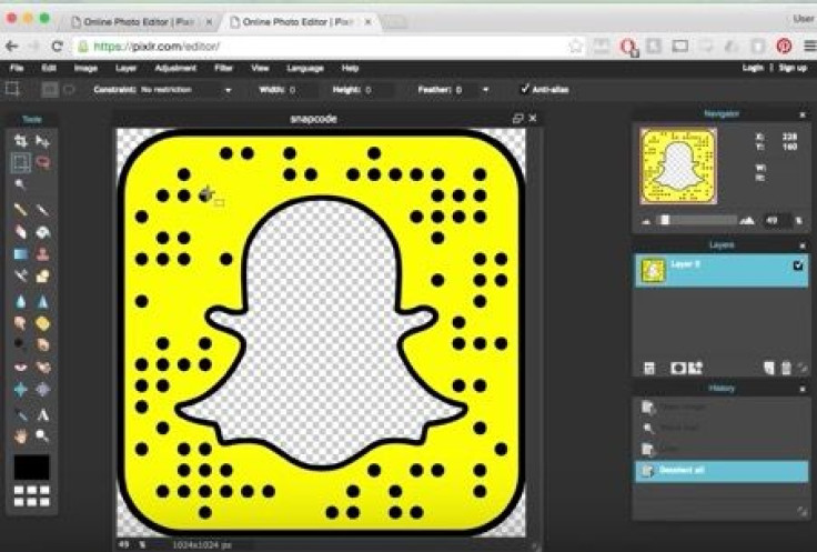 Once you've cleared the inside of your Snapchat snap code ghost, it should be transparent (grey checkers)