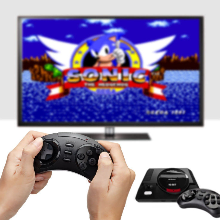 The SEGA Genesis Flashback includes two wireless controllers