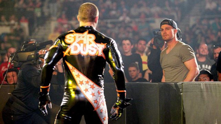 Green Arrow and Stardust have longstanding beef in the ring. 