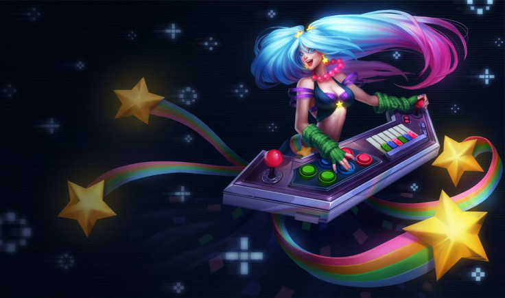 What masterpiece should Arcade Sona play today?