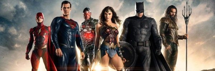 Flash, Superman, Cyborg, Wonder Woman, Batman and Aquaman