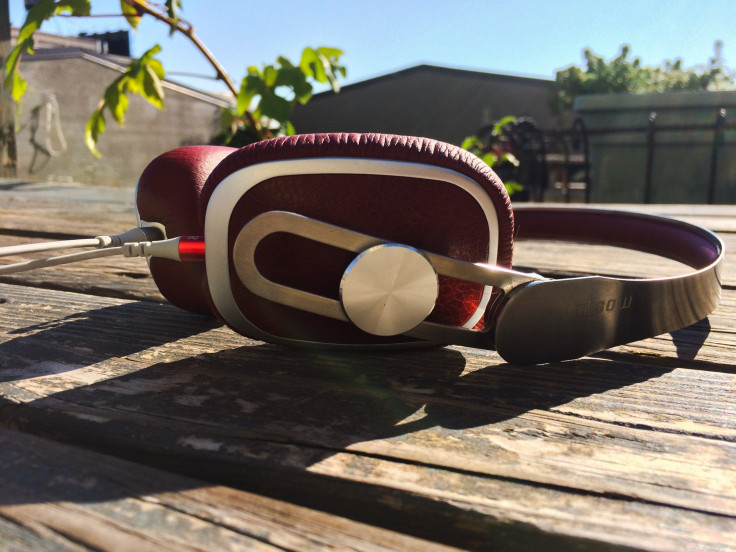 Avanti is Moshi's first on-ear headphones. 