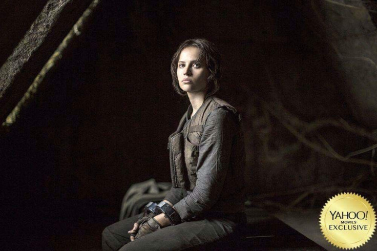 Jyn Erso in cuffs at the rebel base on Yavin IV.