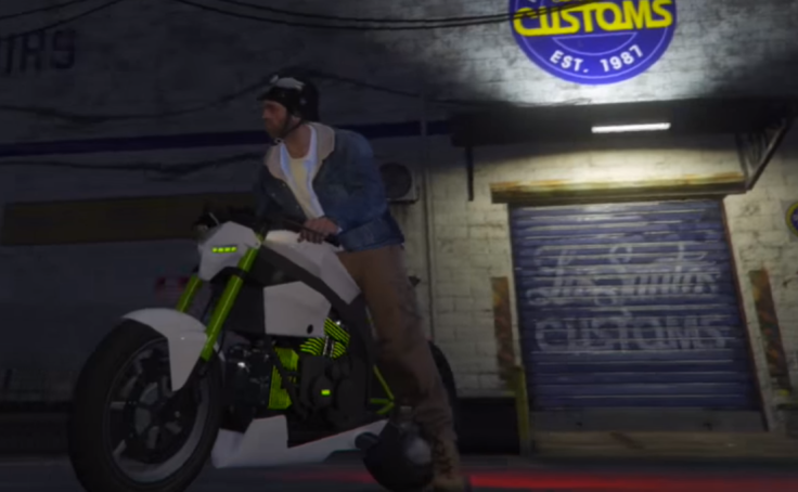 The Pegassi Vortex features an Alien headlight and a glowing engine.
