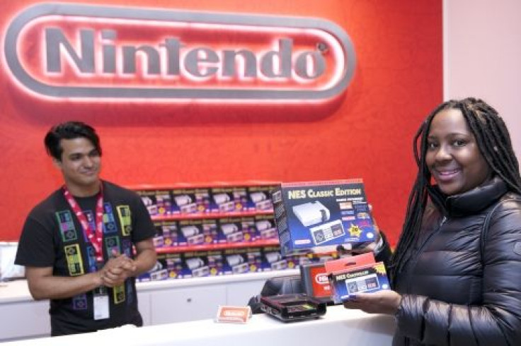 The first NES Classic Edition consoles sold at the Nintendo NY store