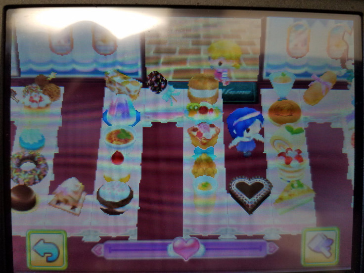 A good layout for your desserts in Cooking Mama: Sweet Shop