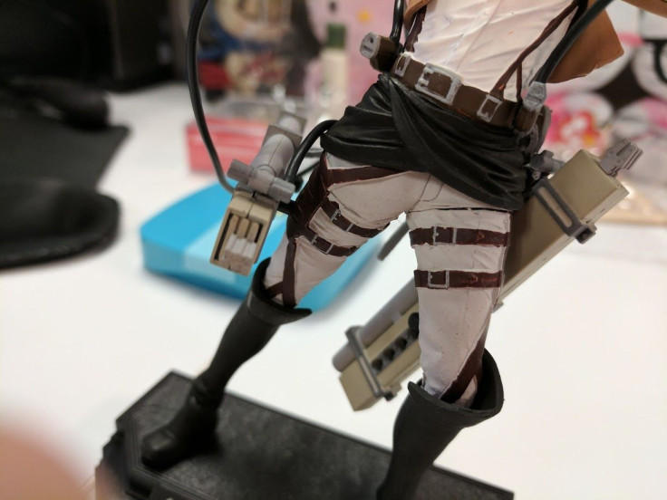 A look at the rough paint job on Mikasa's belts. (Sorry about my thumb!)