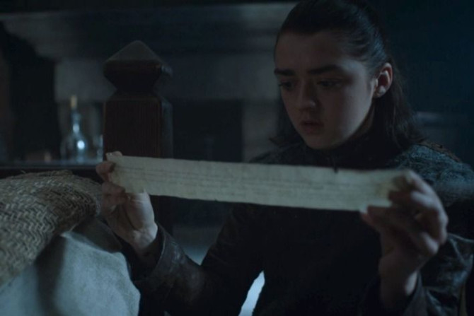 Arya reads an old message to Robb written by Sansa in 'Eastwatch.'