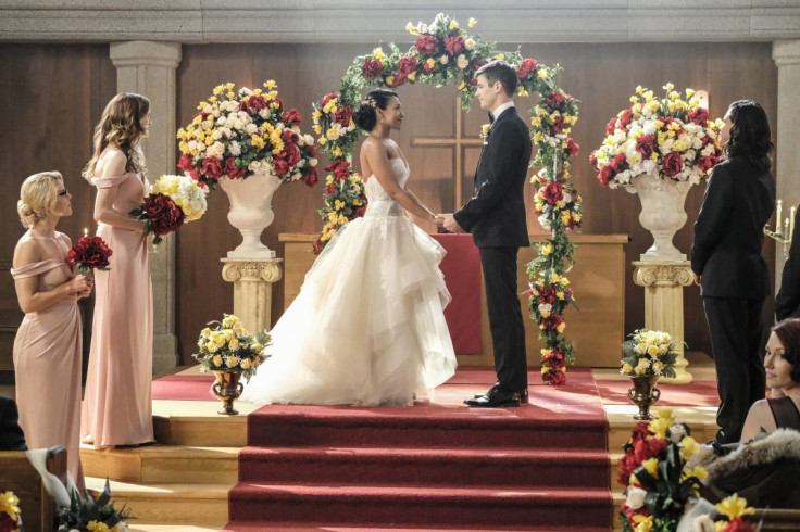 Barry and Iris get married during Crisis On Earth X crossover. 