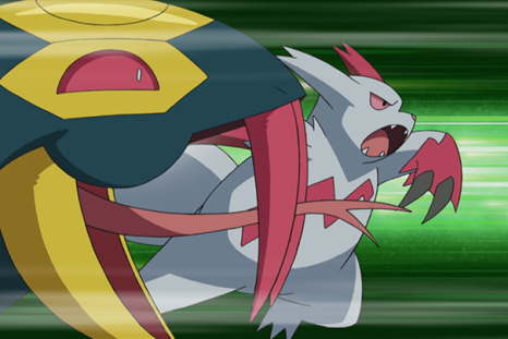 Seviper and Zangoose as they appear in the Pokemon anime
