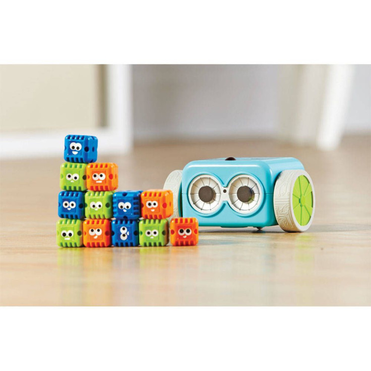 Botley the coding robot lets your kids have fun while learning to code. Find out why we think he makes a great introduction to basic programming.