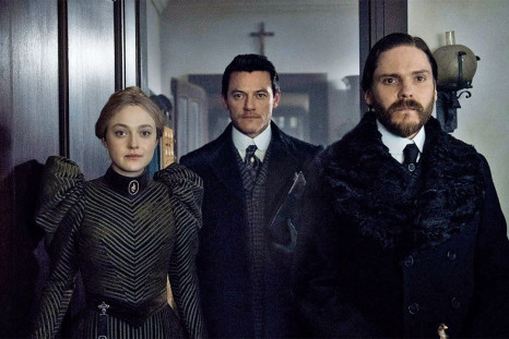 The trio determined to hunt down a serial killer in The Alienist.