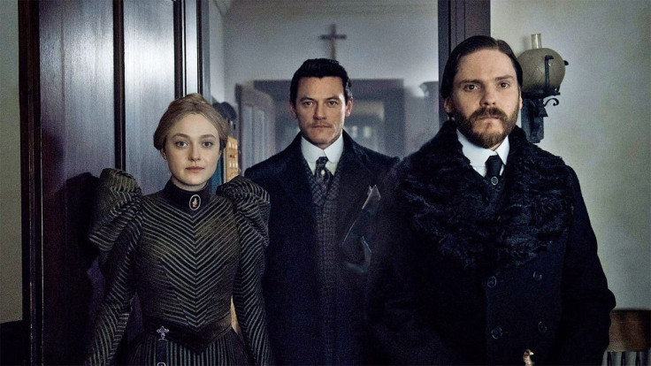 The trio determined to hunt down a serial killer in The Alienist.