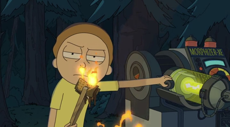 Morty threatens a teenager.
