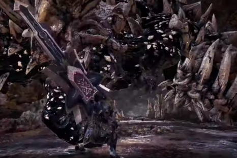 Capcom shows off the newest mechanics and moves for the Charge Blade and Switch Axe in Monster Hunter World. 