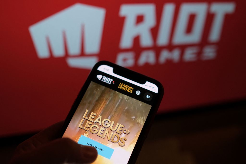 《英雄联盟》玩家猛烈抨击 Riot Games，希望通过 800 小时的磨练来解锁新冠军