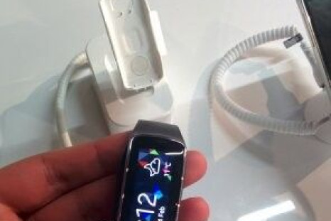 Samsung Gear Fit curved display