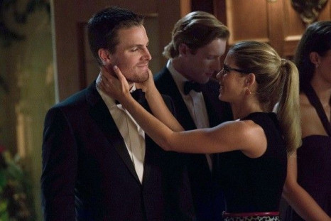 Oliver and Felicity may become more than friends in 'Arrow' season 3 credit: CW