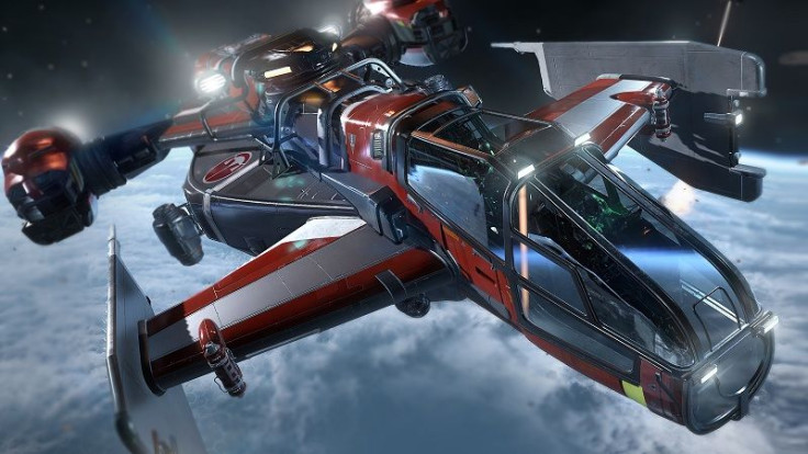 New Star Citizen gameplay footage gives fans their first look at what it's like to leave a ship and explore one of the game's many planets.