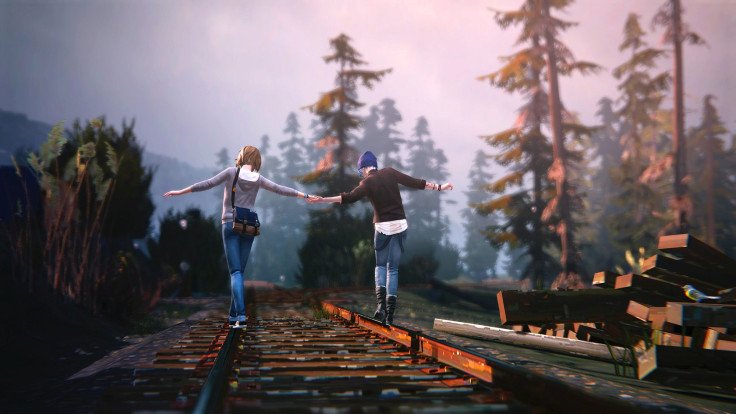 Max and Chloe on train tracks in Life Is Strange Episode 2.